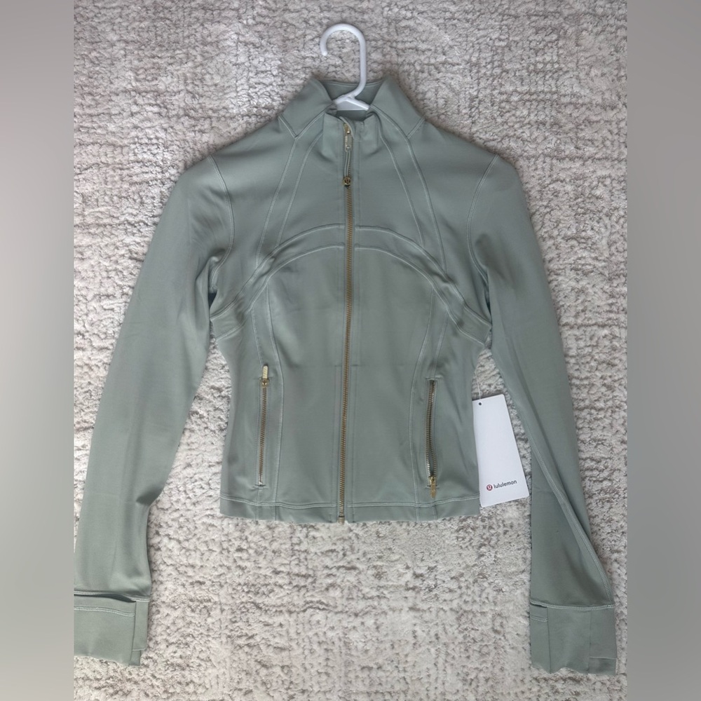 lululemon | Cropped Define Jacket *Nulu | Fog Green | 6